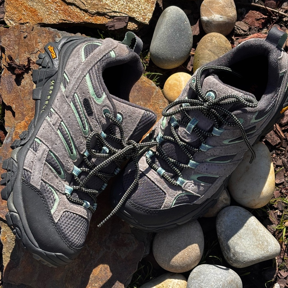 Merrell Waterproof Women's Gray and Mint Hiking or Trail Athletic Shoes - Picture 2 of 9